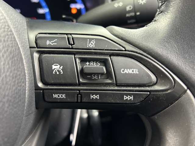 トヨタ ヤリスクロス Z 三重県 2020(令2)年 2.6万km ホワイトパールクリスタルシャイン /禁煙車//純正ディスプレイオーディオ/・フルセグ・Bluetooth・AppleCarPlay・AndroidAuto//バックカメラ//トヨタセーフティセンス//プリクラッシュセーフティ//オートマチックハイビーム//レーントレーシングアシスト//レーダークルーズコントロール//前席シートヒーター//運転席パワーシート//ビルトインETC//クリアランスソナー//前方ドライブレコーダー//純正18インチAW