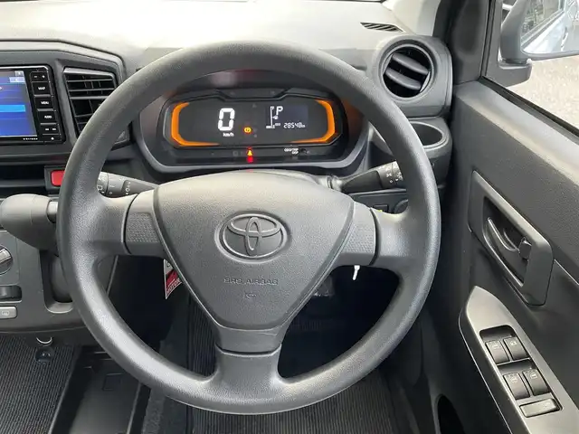 トヨタ ピクシスエポック L SAⅢ 島根県 2017(平29)年 2.9万km ブライトシルバーM 登録時走行距離28548km/社外ナビ(Bluetooth/AM/FM/CD/DVD)/フルセグテレビ/アイドリングストップ/衝突被害軽減ブレーキ/レーンキープアシスト/横滑り防止装置/前後コーナーセンサー/社外13インチAW/スペアキー/ドアバイザー/4WD/禁煙車