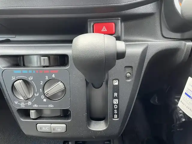 トヨタ ピクシスエポック L SAⅢ 島根県 2017(平29)年 2.9万km ブライトシルバーM 登録時走行距離28548km/社外ナビ(Bluetooth/AM/FM/CD/DVD)/フルセグテレビ/アイドリングストップ/衝突被害軽減ブレーキ/レーンキープアシスト/横滑り防止装置/前後コーナーセンサー/社外13インチAW/スペアキー/ドアバイザー/4WD/禁煙車