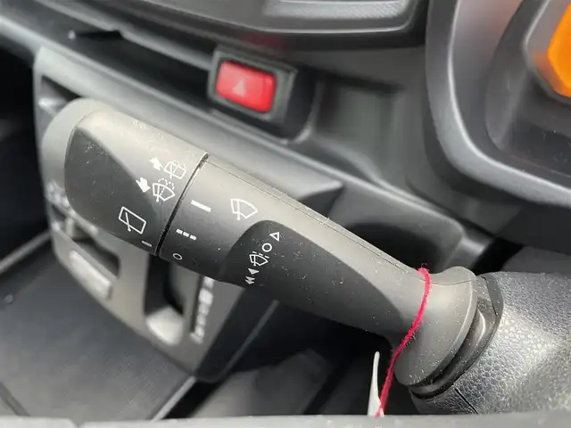 トヨタ ピクシスエポック L SAⅢ 島根県 2017(平29)年 2.9万km ブライトシルバーM 登録時走行距離28548km/社外ナビ(Bluetooth/AM/FM/CD/DVD)/フルセグテレビ/アイドリングストップ/衝突被害軽減ブレーキ/レーンキープアシスト/横滑り防止装置/前後コーナーセンサー/社外13インチAW/スペアキー/ドアバイザー/4WD/禁煙車