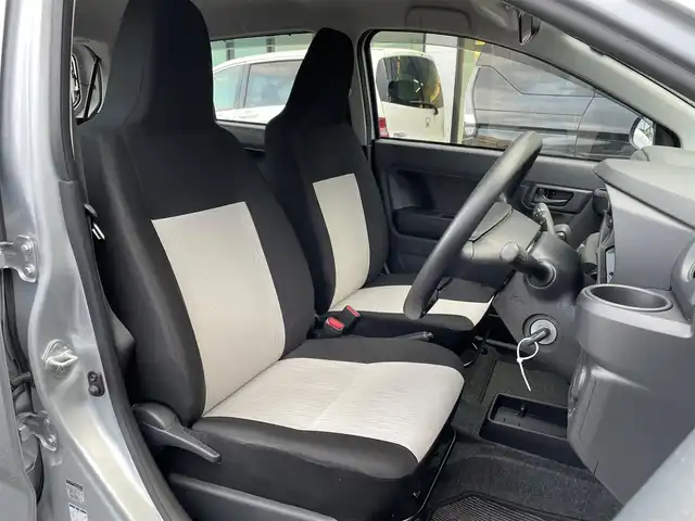 トヨタ ピクシスエポック L SAⅢ 島根県 2017(平29)年 2.9万km ブライトシルバーM 登録時走行距離28548km/社外ナビ(Bluetooth/AM/FM/CD/DVD)/フルセグテレビ/アイドリングストップ/衝突被害軽減ブレーキ/レーンキープアシスト/横滑り防止装置/前後コーナーセンサー/社外13インチAW/スペアキー/ドアバイザー/4WD/禁煙車