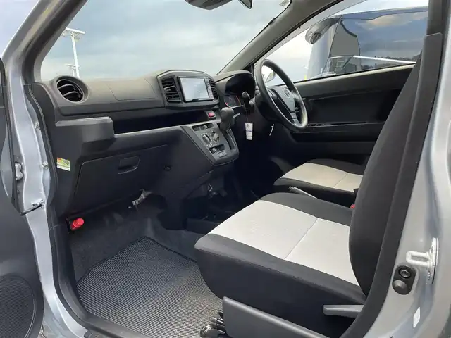 トヨタ ピクシスエポック L SAⅢ 島根県 2017(平29)年 2.9万km ブライトシルバーM 登録時走行距離28548km/社外ナビ(Bluetooth/AM/FM/CD/DVD)/フルセグテレビ/アイドリングストップ/衝突被害軽減ブレーキ/レーンキープアシスト/横滑り防止装置/前後コーナーセンサー/社外13インチAW/スペアキー/ドアバイザー/4WD/禁煙車