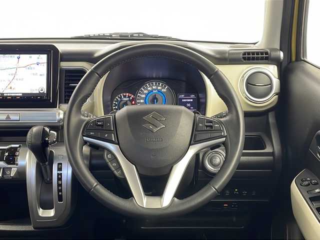 スズキ クロスビー HYBRID MZ 栃木県 2018(平30)年 1.5万km ラッシュイエローメタリック/ブラック2トーンルーフ 純正メモリーナビ(Panasonic CN-RZ846)/・Bluetooth/フルセグTV/CD/DVD/SD/USB/FM/AM/全周囲カメラ/スズキセーフティサポート/・デュアルセンサーブレーキサポート/・誤発進抑制/・車線逸脱抑制/・レーダークルーズコントロール/・標識認識/・先行車発進お知らせ　/シートヒーター(D/N席)/ドライブレコーダー/ビルトインETC/LEDヘッドライト/LEDフォグランプ/ドアバイザー/純正フロアマット/純正16インチアルミホイール/スマートキー×1本/サイド+カーテンエアバッグ