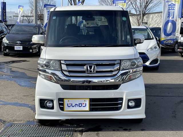 ホンダ Ｎ ＢＯＸ 宮城県 2015(平27)年 6.8万km プレミアムホワイトパールⅡ 【(株)IDOMが運営する【じしゃロン仙台店】の自社ローン対象車両になります。こちらは現金ご利用時の価格です。自社ローンご希望の方は別途その旨お申付け下さい。】/純正SDナビ/フルセグ/バックカメラ/Bluetooth/ETC/片側パワスラ/純正フロアマット/純正ホイール