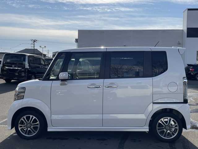 ホンダ Ｎ ＢＯＸ 宮城県 2015(平27)年 6.8万km プレミアムホワイトパールⅡ 【(株)IDOMが運営する【じしゃロン仙台店】の自社ローン対象車両になります。こちらは現金ご利用時の価格です。自社ローンご希望の方は別途その旨お申付け下さい。】/純正SDナビ/フルセグ/バックカメラ/Bluetooth/ETC/片側パワスラ/純正フロアマット/純正ホイール