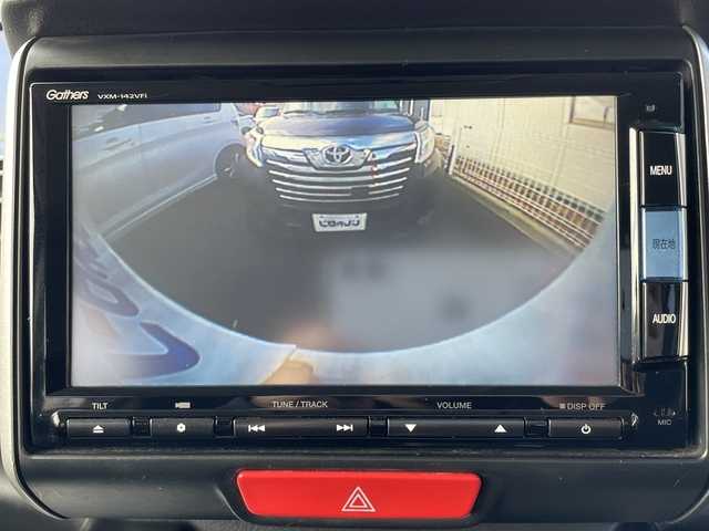 ホンダ Ｎ ＢＯＸ 宮城県 2015(平27)年 6.8万km プレミアムホワイトパールⅡ 【(株)IDOMが運営する【じしゃロン仙台店】の自社ローン対象車両になります。こちらは現金ご利用時の価格です。自社ローンご希望の方は別途その旨お申付け下さい。】/純正SDナビ/フルセグ/バックカメラ/Bluetooth/ETC/片側パワスラ/純正フロアマット/純正ホイール