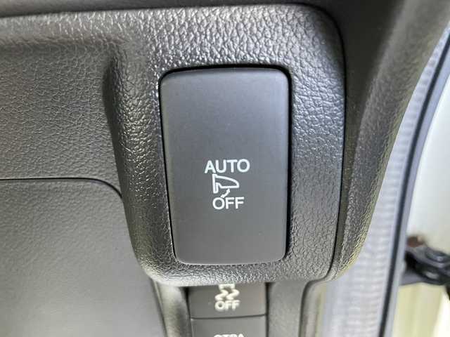 ホンダ Ｎ ＢＯＸ 宮城県 2015(平27)年 6.8万km プレミアムホワイトパールⅡ 【(株)IDOMが運営する【じしゃロン仙台店】の自社ローン対象車両になります。こちらは現金ご利用時の価格です。自社ローンご希望の方は別途その旨お申付け下さい。】/純正SDナビ/フルセグ/バックカメラ/Bluetooth/ETC/片側パワスラ/純正フロアマット/純正ホイール