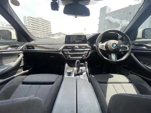 ＢＭＷ ５２３ｄ Mスポーツ 栃木県 2018(平30)年 4.7万km アルピンホワイトⅢ HUD/ACC/レーンキープ/ブラインドS/インテリジェントS/純正ナビ/フルセグ /パワーシート/電動リアゲート/ETC/LED/クリアランスソナー/純正19インチAW/社外ドラレコ