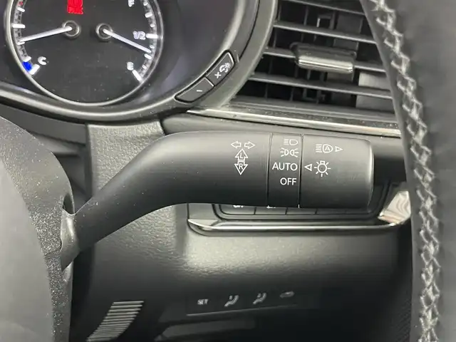 マツダ ＣＸ－３０ XD Lパッケージ 埼玉県 2019(令1)年 3.6万km ソウルレッドクリスタルM 純正ナビ/フルセグTV/Bluetooth/バックカメラ/HUD/レーダークルーズコントロール/ビルトインETC/電動リアゲート/前席シートヒーター/ステアリングヒーター/ブラインドスポットモニタリング/シートメモリ/スマートブレーキサポート/レーンキープアシストシステム/フルオートパワーウィンドウ/ステアリングリモコン/オートホールド/LEDヘッドライト/フォグランプ/パドルシフト