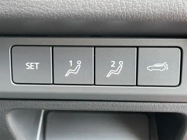 マツダ ＣＸ－３０ XD Lパッケージ 香川県 2019(令1)年 3.6万km ソウルレッドクリスタルM 登録時走行距離：35663km/メーカー純正ナビ/　CD DVD BT フルセグTV/バックカメラ/衝突被害軽減装置/レーンキープアシスト/レーダークルーズコントロール/ブラインドスポットモニター/ヘッドアップディスプレイ/パワーバックドア/LEDヘッドライト/オートライト/MTモード付AT/パドルシフト/革巻きステアリング/レザーシート/シートヒーター/パワーシート/シートメモリ/プッシュスタート/スマートキー