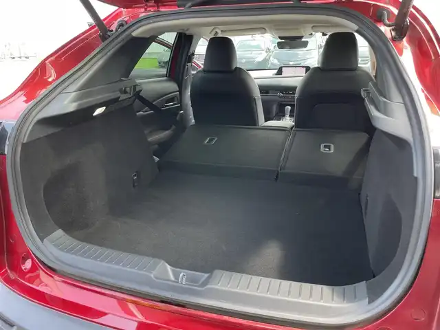 マツダ ＣＸ－３０ XD Lパッケージ 香川県 2019(令1)年 3.6万km ソウルレッドクリスタルM 登録時走行距離：35663km/メーカー純正ナビ/　CD DVD BT フルセグTV/バックカメラ/衝突被害軽減装置/レーンキープアシスト/レーダークルーズコントロール/ブラインドスポットモニター/ヘッドアップディスプレイ/パワーバックドア/LEDヘッドライト/オートライト/MTモード付AT/パドルシフト/革巻きステアリング/レザーシート/シートヒーター/パワーシート/シートメモリ/プッシュスタート/スマートキー
