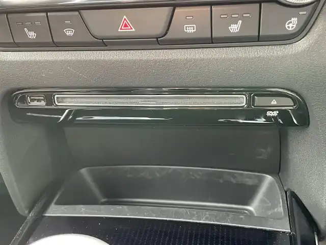 マツダ ＣＸ－３０ XD Lパッケージ 香川県 2019(令1)年 3.6万km ソウルレッドクリスタルM 登録時走行距離：35663km/メーカー純正ナビ/　CD DVD BT フルセグTV/バックカメラ/衝突被害軽減装置/レーンキープアシスト/レーダークルーズコントロール/ブラインドスポットモニター/ヘッドアップディスプレイ/パワーバックドア/LEDヘッドライト/オートライト/MTモード付AT/パドルシフト/革巻きステアリング/レザーシート/シートヒーター/パワーシート/シートメモリ/プッシュスタート/スマートキー