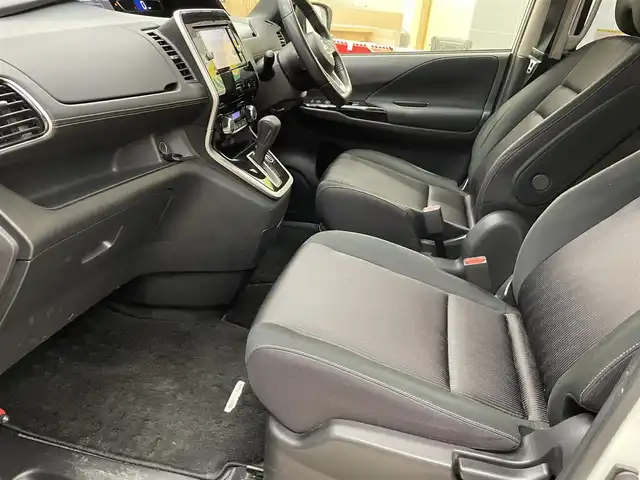 日産 セレナ ハイウェイスター G 茨城県 2016(平28)年 8.5万km ブリリアントホワイトパール AIS検査済み/セーフティパック/エマージェンシーブレーキ/純正ナビゲーション/フルセグTV/アラウンドビューモニター/後席フリップダウンモニター/両側電動スライドドア/LEDヘッドライト/スマートキー/スペアキー/プッシュスタート/純正アルミホイール/新車保証書