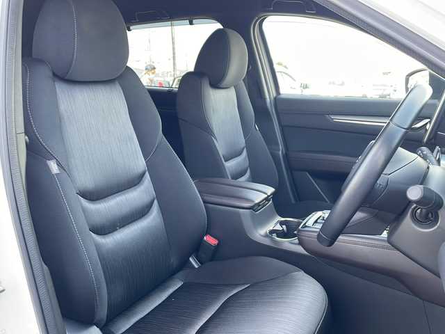 マツダ ＣＸ－８ 25T プロアクティブ 道東・釧路十勝 2019(令1)年 5.6万km スノーフレイクホワイトパールマイカ ・４WD/・アルパイン11インチフローティングナビ/（CD・DVD・SD・AM・FM・SD・BT・フルセグ）/・全方位カメラ/・電動格納ミラー/・ドアバイザー/・パワーバックドア/・レーンキープアシスト/・リアパーキングセンサー/・アイドリングストップ/・アダプティブクルーズコントロール/・革巻きステアリング/・スマートキー/・プッシュスタート/・MTモード付AT/・ステアリングヒーター/・前席シートヒーター/・ETC２．０/・社外AW付冬タイヤ積込