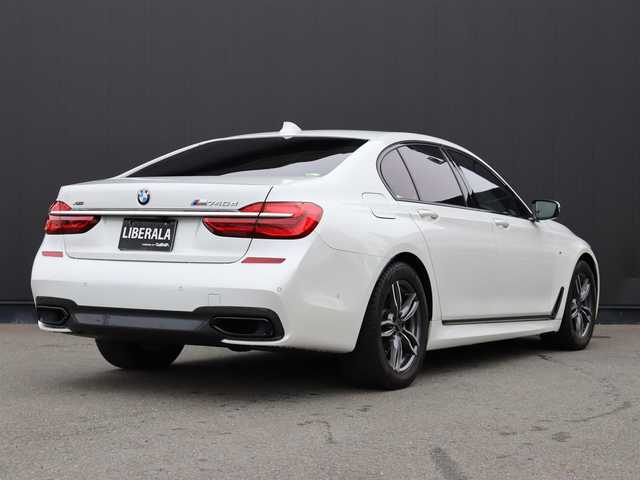 ＢＭＷ ７４０ｄ xDrive Mスポーツ 静岡県 2018(平30)年 3.6万km パール 衝突軽減ブレーキ　/茶革　/ハーマンカードン　/ＡＣＣ　/ＬＥＤ　/３６０°カメラ　/ＳＲ　/ＨＵＤ　/ジェスチャーコントロール　/パワーシート／ヒーター／エアー／メモリ　/パドルシフト　/純正ナビＴＶ　/ドラレコ