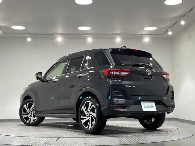トヨタ ライズ Z 愛知県 2022(令4)年 3.3万km ブラックマイカメタリック 純正９インチＳＤナビ　/（Bluetooth/フルセグTV/SD/FM/AM/CD・DVD再生）/ブラインドスポットモニター　/スマートアシスト　/　　-レーダークルーズコントロール　/　　-衝突回避支援ブレーキ/　　-車線逸脱警報/　　-先行車発進お知らせ/　　-コーナーセンサー/ビルトインＥＴＣ　/シートヒーター　/ＬＥＤヘッドライト/LEDフォグランプ　/バックカメラ　/ドライブレコーダー　/ＵＳＢ接続/アイドリングストップ