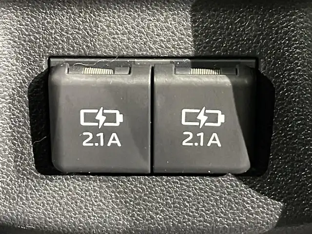トヨタ ライズ Z 愛知県 2022(令4)年 3.3万km ブラックマイカメタリック 純正９インチＳＤナビ　/（Bluetooth/フルセグTV/SD/FM/AM/CD・DVD再生）/ブラインドスポットモニター　/スマートアシスト　/　　-レーダークルーズコントロール　/　　-衝突回避支援ブレーキ/　　-車線逸脱警報/　　-先行車発進お知らせ/　　-コーナーセンサー/ビルトインＥＴＣ　/シートヒーター　/ＬＥＤヘッドライト/LEDフォグランプ　/バックカメラ　/ドライブレコーダー　/ＵＳＢ接続/アイドリングストップ