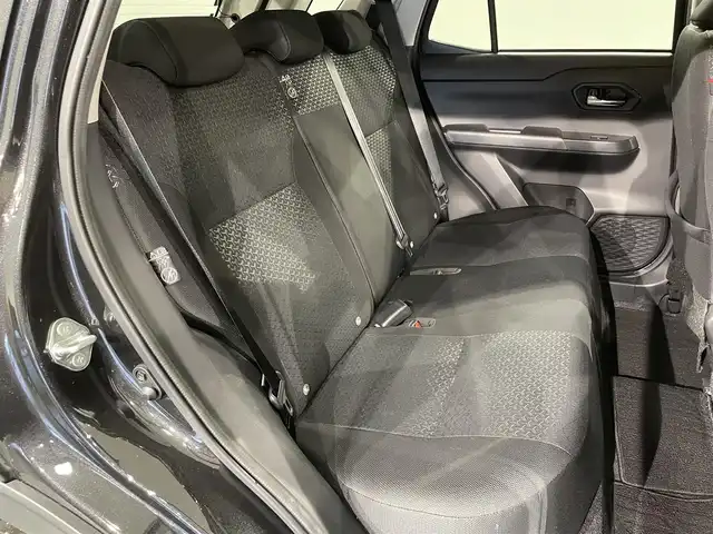 トヨタ ライズ Z 愛知県 2022(令4)年 3.3万km ブラックマイカメタリック 純正９インチＳＤナビ　/（Bluetooth/フルセグTV/SD/FM/AM/CD・DVD再生）/ブラインドスポットモニター　/スマートアシスト　/　　-レーダークルーズコントロール　/　　-衝突回避支援ブレーキ/　　-車線逸脱警報/　　-先行車発進お知らせ/　　-コーナーセンサー/ビルトインＥＴＣ　/シートヒーター　/ＬＥＤヘッドライト/LEDフォグランプ　/バックカメラ　/ドライブレコーダー　/ＵＳＢ接続/アイドリングストップ