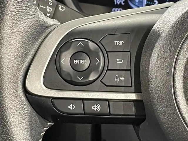 トヨタ ライズ Z 愛知県 2022(令4)年 3.3万km ブラックマイカメタリック 純正９インチＳＤナビ　/（Bluetooth/フルセグTV/SD/FM/AM/CD・DVD再生）/ブラインドスポットモニター　/スマートアシスト　/　　-レーダークルーズコントロール　/　　-衝突回避支援ブレーキ/　　-車線逸脱警報/　　-先行車発進お知らせ/　　-コーナーセンサー/ビルトインＥＴＣ　/シートヒーター　/ＬＥＤヘッドライト/LEDフォグランプ　/バックカメラ　/ドライブレコーダー　/ＵＳＢ接続/アイドリングストップ