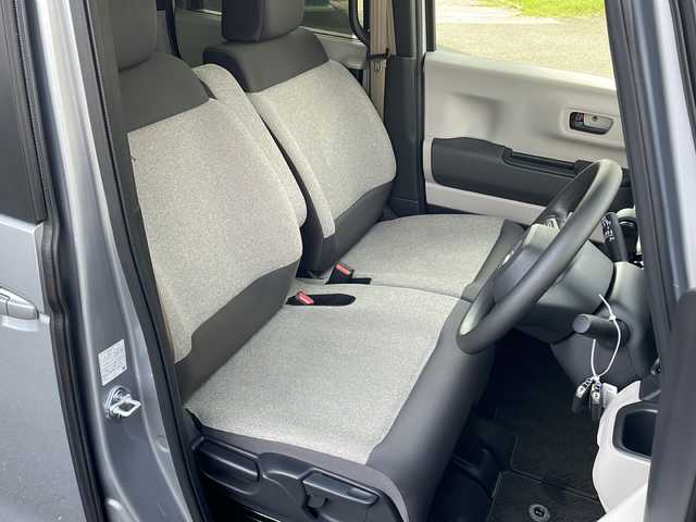 ホンダ Ｎ ＢＯＸ 大阪府 2024(令6)年 0.3万km ルナシルバーM 純正ナビ　/フルセグＴＶ　/BT/CD/DVD/SD/USB/iPod/両側パワースライドドア　/ビルトインＥＴＣ　/純正ドライブレコーダー　/前後コーナーセンサー　/ＬＥＤヘッドライト　/オートライト/シートヒーター　/追従型クルーズコントロール　/ホンダセンシング　/ＡＡＣ/ベンチシート/チップアップシート/レーンキープアシスト/盗難防止装置/横滑り防止装置