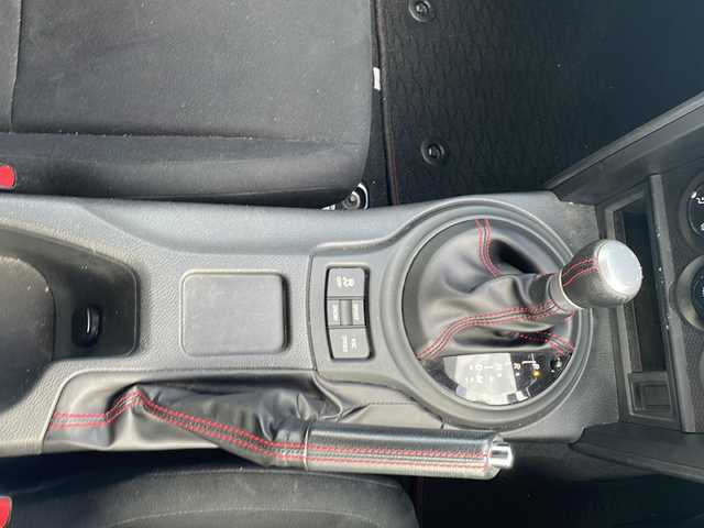 トヨタ ８６ G 兵庫県 2012(平24)年 2.6万km 青 純正ミュージックサーバー/・AM/FM/・AUX/・USB/・CD/カーテンエアバック/VSC/オートライト/リモコンキー/純正アルミホイール/アルミペダル/MT付きAT