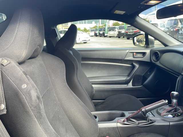 トヨタ ８６ G 兵庫県 2012(平24)年 2.6万km 青 純正ミュージックサーバー/・AM/FM/・AUX/・USB/・CD/カーテンエアバック/VSC/オートライト/リモコンキー/純正アルミホイール/アルミペダル/MT付きAT