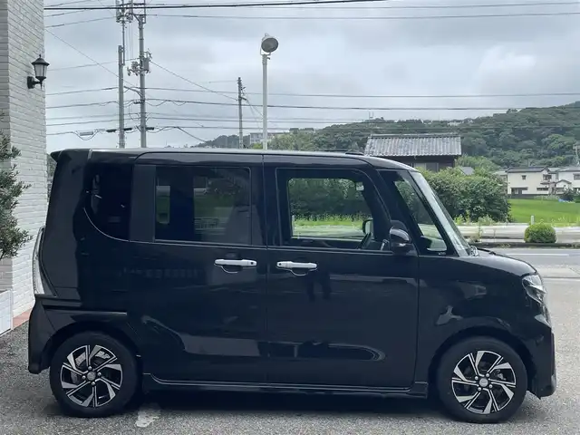 ダイハツ タント カスタム X 高知県 2019(令1)年 10.7万km ブラックマイカメタリック (株)IDOMが運営する【じしゃロン高知店】の自社ローン専用車両になります。こちらは現金またはオートローンご利用時の価格です。自社ローンご希望の方は別途その旨お申付け下さい