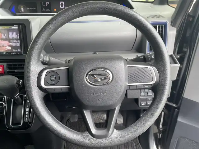 ダイハツ タント カスタム X 高知県 2019(令1)年 10.7万km ブラックマイカメタリック (株)IDOMが運営する【じしゃロン高知店】の自社ローン専用車両になります。こちらは現金またはオートローンご利用時の価格です。自社ローンご希望の方は別途その旨お申付け下さい