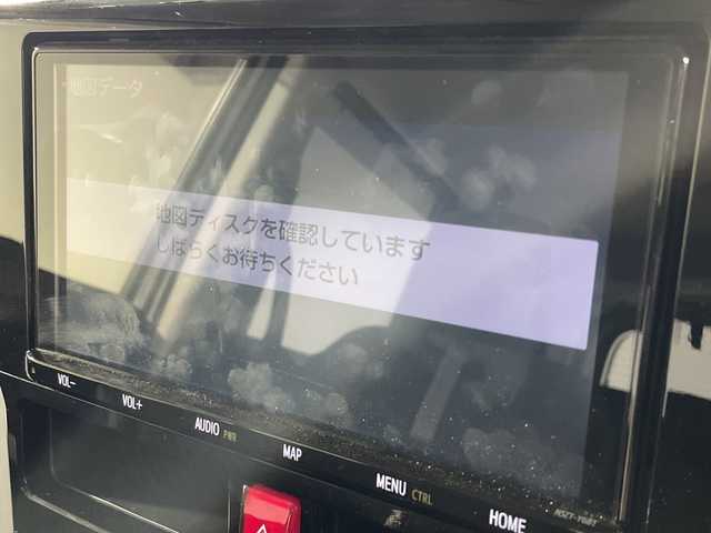 トヨタ ルーミー カスタムG 福岡県 2022(令4)年 1.1万km パールホワイトⅢ 純正9インチナビ/Bluetooth/フルセグTV/CD/DVD/全方位カメラ/両側パワースライドドア/レーダークルーズコントロール/衝突被害軽減ブレーキ/横滑り防止装置/コーナーセンサー/アイドリングストップ/シートヒーター/ドライブレコーダー/ビルトインETC/純正アルミホイール/LEDオートライト/電動格納ミラー