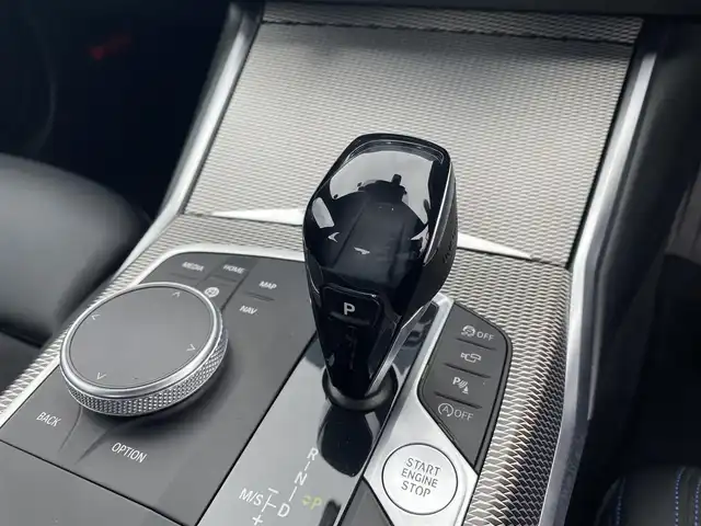 ＢＭＷ ３２０ｄ xDrive Mスポーツ 福岡県 2020(令2)年 3.6万km ミネラルグレー ・アクティブクルーズコントロール/・純正HDDナビ/USB/Bluetooth/AppleCarPlay/・全方位カメラ/・ハーフレザーシート/シートヒーター/・ETC/・純正18AW/・プッシュスタート/・パーキングアシスト/・アイドリングストップ/・スマートキー/・スペアキー/・電動リアゲート/・パワーシート/・レーンキープアシスト/・オートライト/・LEDライト/・保証書/・取扱説明書