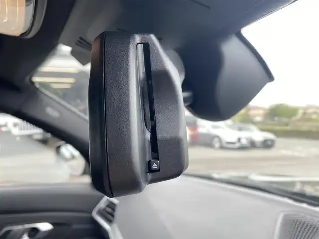 ＢＭＷ ３２０ｄ xDrive Mスポーツ 福岡県 2020(令2)年 3.6万km ミネラルグレー ・アクティブクルーズコントロール/・純正HDDナビ/USB/Bluetooth/AppleCarPlay/・全方位カメラ/・ハーフレザーシート/シートヒーター/・ETC/・純正18AW/・プッシュスタート/・パーキングアシスト/・アイドリングストップ/・スマートキー/・スペアキー/・電動リアゲート/・パワーシート/・レーンキープアシスト/・オートライト/・LEDライト/・保証書/・取扱説明書