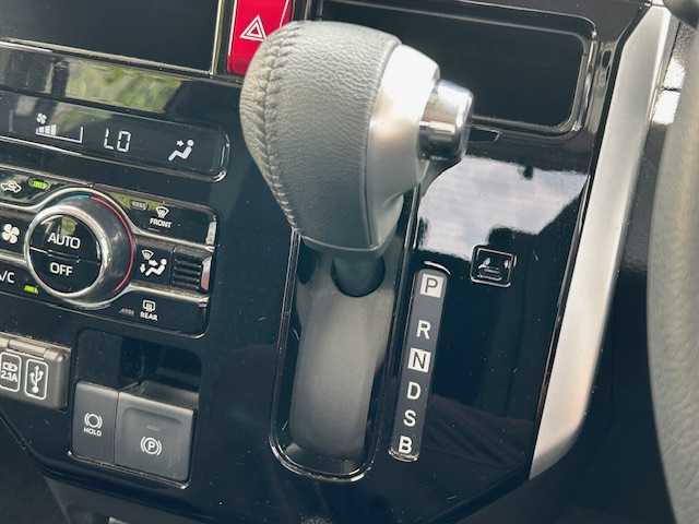 トヨタ ルーミー カスタムG 茨城県 2021(令3)年 3.1万km クールバイオレットクリスタルシャイン 純正9インチメモリナビ/AM/FM/フルセグTV/BT/USB/AppleCarPlay/AndroidAuto/バックカメラ/アラウンドビューモニター/横滑り防止装置/盗難防止装置/前後コーナーセンサー/パーキングアシスト/両側パワースライドドア/クルーズコントロール/LEDオートライト/シートヒーター/純正１４インチアルミホイール/アイドリングストップ/ステアリングリモコン/ブレーキホールド/USBポート/スマートキー/プッシュスタート/ビルドインETC