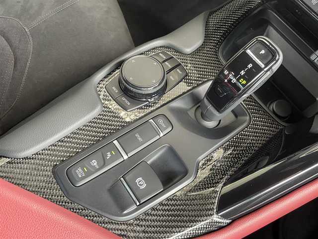 トヨタ スープラ RZ 埼玉県 2019(令1)年 6.3万km グレー /純正メモリナビ//フルセグTV//バックカメラ//Bluetoothオーディオ//アダプティブクルーズコントロール//ETC//スマートキー×2//LEDヘッドライト//ハーフレザーシート//両席パワーシート//両席シートヒーター//衝突軽減ブレーキ//車線逸脱警報//ブラインドスポットモニター//クリアランスソナー//W.サイド.カーテンエアバッグ//ABS//横滑り防止装置//オートライト//スモークフィルム//純正19インチAW//HKSマフラー//新車時保証書//取扱説明書//ナビ取説