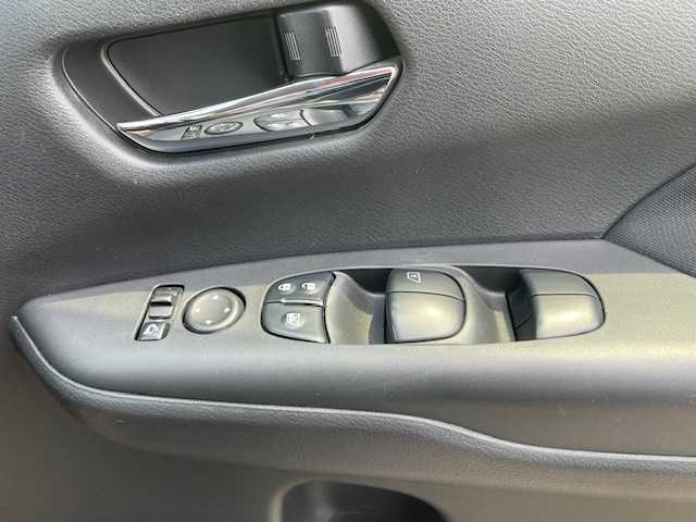 日産 セレナ ハイウェイスター 愛知県 2019(令1)年 6.4万km ダイヤモンドブラック プロパイロット /9インチナビ ・フルセグTV /全方位カメラ /ETC /両側電動スライドドア /ブラインドスポットモニター /電動パーキングブレーキ・オートホールド有/LEDヘッドライト/オートライト/プッシュスタート /スマートキー