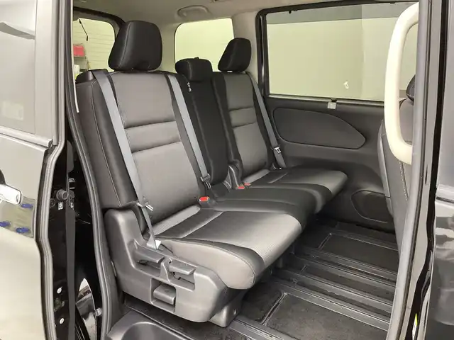 日産 セレナ ハイウェイスター 新潟県 2019(令1)年 6.4万km ダイヤモンドブラック プロパイロット /9インチナビ ・フルセグTV /全方位カメラ /USB入力端子/ETC /両側電動スライドドア /ブラインドスポットモニター /電動パーキングブレーキ・オートホールド有/LEDヘッドライト/オートライト/純正フロアマット/プッシュスタート /スマートキー