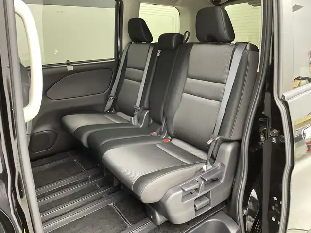 日産 セレナ ハイウェイスター 新潟県 2019(令1)年 6.4万km ダイヤモンドブラック プロパイロット /9インチナビ ・フルセグTV /全方位カメラ /USB入力端子/ETC /両側電動スライドドア /ブラインドスポットモニター /電動パーキングブレーキ・オートホールド有/LEDヘッドライト/オートライト/純正フロアマット/プッシュスタート /スマートキー