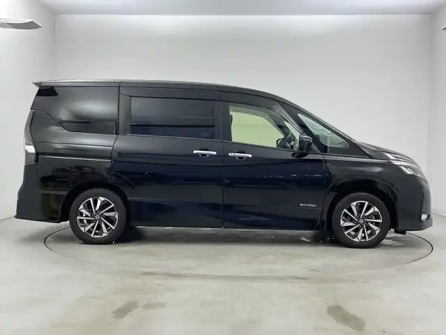 日産 セレナ ハイウェイスター 新潟県 2019(令1)年 6.4万km ダイヤモンドブラック プロパイロット /9インチナビ ・フルセグTV /全方位カメラ /USB入力端子/ETC /両側電動スライドドア /ブラインドスポットモニター /電動パーキングブレーキ・オートホールド有/LEDヘッドライト/オートライト/純正フロアマット/プッシュスタート /スマートキー