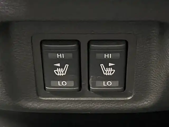 日産 セレナ e-パワー オーテック セーフティPKG 埼玉県 2019(令1)年 0.9万km ブリリアントホワイトパール 純正9インチSDナビ/ CD DVD フルセグTV Bluetooth/フリップダウンモニター/アラウンドビューモニター/プロパイロット/レーンキープアシスト/パーキングアシスト/デジタルインナーミラー/両側パワースライドドア/シートヒーター/ステアリングヒーター/ドライブレコーダー/LEDオートライト/スマートキー/ETC