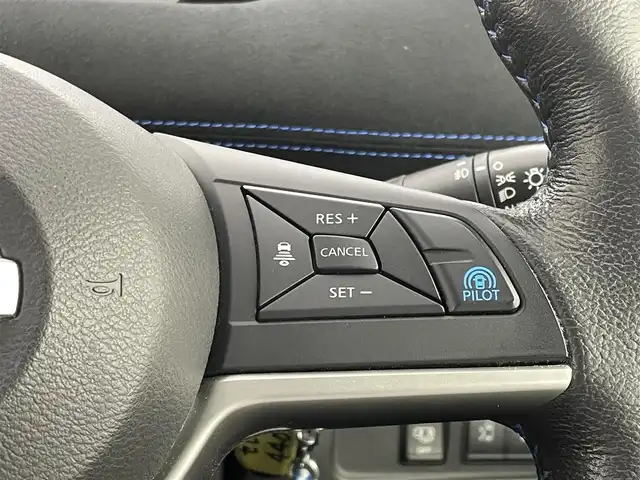 日産 セレナ e-パワー オーテック セーフティPKG 埼玉県 2019(令1)年 0.9万km ブリリアントホワイトパール 純正9インチSDナビ/ CD DVD フルセグTV Bluetooth/フリップダウンモニター/アラウンドビューモニター/プロパイロット/レーンキープアシスト/パーキングアシスト/デジタルインナーミラー/両側パワースライドドア/シートヒーター/ステアリングヒーター/ドライブレコーダー/LEDオートライト/スマートキー/ETC