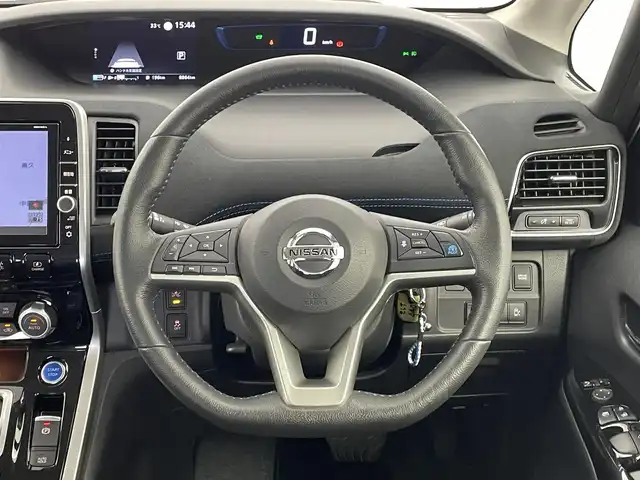 日産 セレナ e-パワー オーテック セーフティPKG 埼玉県 2019(令1)年 0.9万km ブリリアントホワイトパール 純正9インチSDナビ/ CD DVD フルセグTV Bluetooth/フリップダウンモニター/アラウンドビューモニター/プロパイロット/レーンキープアシスト/パーキングアシスト/デジタルインナーミラー/両側パワースライドドア/シートヒーター/ステアリングヒーター/ドライブレコーダー/LEDオートライト/スマートキー/ETC