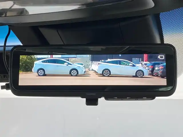 トヨタ クラウン ハイブリッド RS アドバンス 岐阜県 2018(平30)年 4.7万km ホワイトパールクリスタルシャイン サンルーフ　/ブラインドスポットモニター　/ヘッドアップディスプレイ　/メーカー純正SDナビ/bluetooth/フルセグTV/CD　/ドライブレコーダー　/パノラミックビューモニター　/デジタルインナーミラー/トヨタセーフティセンス/スペアキー/カードキー/白レザーシート/シートヒーター・エアシート/レーダークルーズコントロール/ビルトインETC2.0/取扱説明書/保証書