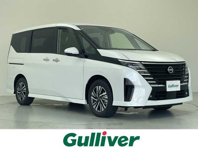 日産 セレナ e－パワー ハイウェイスター V 愛知県 2025(令7)年 0.1千km プリズムホワイト 登録済未使用車 7km/プロパイロット/デジタルインナー/純正12.3型ナビ/・Bluetooth/・フルセグテレビ/全方位モニター/純正フリップダウンモニター/両側パワースライドドア/衝突軽減ブレーキ/レーンキープアシスト/オートマチックハイビーム/ブラインドスポットモニター/前後コーナーセンサー/レーダークルーズコントロール/ワイヤレス充電/ドライブレコーダー/ETC2.0/LEDヘッドライト