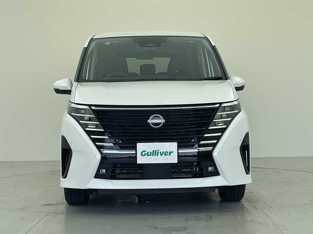 日産 セレナ e－パワー ハイウェイスター V 愛知県 2025(令7)年 0.1千km プリズムホワイト 登録済未使用車 7km/プロパイロット/デジタルインナー/純正12.3型ナビ/・Bluetooth/・フルセグテレビ/全方位モニター/純正フリップダウンモニター/両側パワースライドドア/衝突軽減ブレーキ/レーンキープアシスト/オートマチックハイビーム/ブラインドスポットモニター/前後コーナーセンサー/レーダークルーズコントロール/ワイヤレス充電/ドライブレコーダー/ETC2.0/LEDヘッドライト