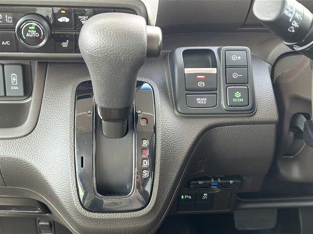 ホンダ Ｎ ＢＯＸ L 茨城県 2022(令4)年 4.9万km ブリティッシュグリーンP 純正ＳＤナビ【VXM-225Ci】/（CD・BT・ラジオ再生)/USB入力端子/ＥＴＣ/バックカメラ/クルーズコントロール/プッシュスタート/スペアキー/ＬＥＤヘッドライト/片側パワースライドドア/衝突被害軽減システム/パーキングアシスト/コーナーセンサー（バック）/レーンキープアシスト/取扱説明書