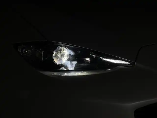 マツダ ロードスター S レザーパッケージ 群馬県 2022(令4)年 1.6万km スノーフレイクホワイトパールマイカ 純正メーカーナビ　/・CD/DVD/USB/Bluetooth/フルセグTV/バックカメラ /＝＝＝＝＝/純正メーカーナビ　ＢＯＳＥサウンド　バックカメラ　黒本革シート　シートヒーター　Ｂｌｕｅｔｏｏｔｈ　フルセグＴＶ　ＥＴＣ　スマートキー　　プッシュスタート　ＬＥＤヘッドライト　衝突軽減　６ＭＴ　禁煙車