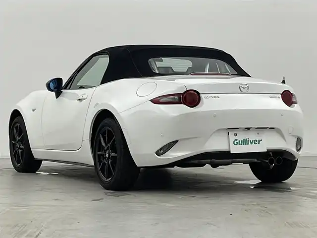 マツダ ロードスター S レザーパッケージ 群馬県 2022(令4)年 1.6万km スノーフレイクホワイトパールマイカ 純正メーカーナビ　/・CD/DVD/USB/Bluetooth/フルセグTV/バックカメラ /＝＝＝＝＝/純正メーカーナビ　ＢＯＳＥサウンド　バックカメラ　黒本革シート　シートヒーター　Ｂｌｕｅｔｏｏｔｈ　フルセグＴＶ　ＥＴＣ　スマートキー　　プッシュスタート　ＬＥＤヘッドライト　衝突軽減　６ＭＴ　禁煙車