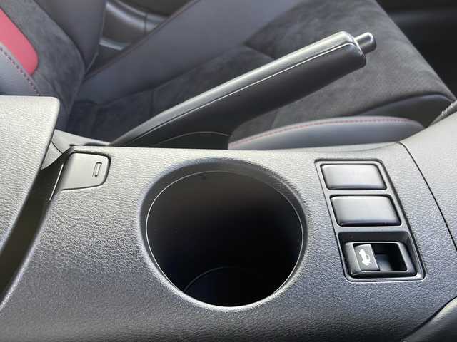 日産 フェアレディ Ｚ ニスモ 兵庫県 2024(令6)年 0.2万km グレーⅡ 登録時走行距離1923km/ワンオーナー/カラー番号【XLV】/NISMOステルスグレー/スーパーブラック2トーン/純正9インチワイドディスプレイ日産コネクトナビ/フルセグTV/Bluetooth/AppleCarPlay/BOSEサウンド/バックカメラ/先進運転支援技術/インテリジェントクルーズ/前方衝突予測警報/インテリジェントエマージェンシーブレーキ/踏み間違い防止アシスト/車線逸脱警報/後側方車両検知警報/後退時車両検知警報/LEDヘッドランプ/nismoロゴ入台形ブラックハニカムメッシュフロントエアロバンパー/レッドライン入ブラックフロントスポイラー/RAYS製9本スポークブラック塗装鍛造19インチアルミホイール/専用サスペンション/レッドブレーキキャリパー/メカニカルLSD/ブラック/レッドツートンRECARO製革/アルカンターラコンビスポーツシート/インテリジェントキー/プッシュエンジンスターター/ETC2.0/保証書/取説/スペアキー1本