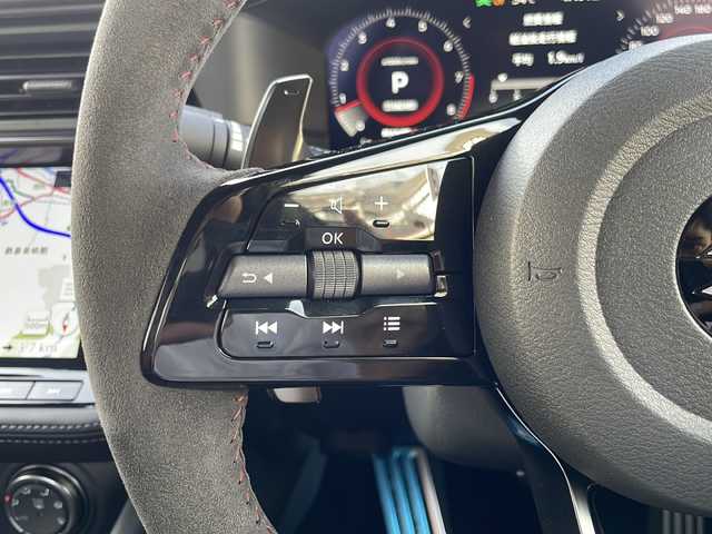 日産 フェアレディ Ｚ ニスモ 兵庫県 2024(令6)年 0.2万km グレーⅡ 登録時走行距離1923km/ワンオーナー/カラー番号【XLV】/NISMOステルスグレー/スーパーブラック2トーン/純正9インチワイドディスプレイ日産コネクトナビ/フルセグTV/Bluetooth/AppleCarPlay/BOSEサウンド/バックカメラ/先進運転支援技術/インテリジェントクルーズ/前方衝突予測警報/インテリジェントエマージェンシーブレーキ/踏み間違い防止アシスト/車線逸脱警報/後側方車両検知警報/後退時車両検知警報/LEDヘッドランプ/nismoロゴ入台形ブラックハニカムメッシュフロントエアロバンパー/レッドライン入ブラックフロントスポイラー/RAYS製9本スポークブラック塗装鍛造19インチアルミホイール/専用サスペンション/レッドブレーキキャリパー/メカニカルLSD/ブラック/レッドツートンRECARO製革/アルカンターラコンビスポーツシート/インテリジェントキー/プッシュエンジンスターター/ETC2.0/保証書/取説/スペアキー1本