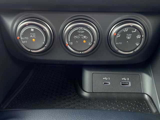 日産 フェアレディ Ｚ ニスモ 兵庫県 2024(令6)年 0.2万km グレーⅡ 登録時走行距離1923km/ワンオーナー/カラー番号【XLV】/NISMOステルスグレー/スーパーブラック2トーン/純正9インチワイドディスプレイ日産コネクトナビ/フルセグTV/Bluetooth/AppleCarPlay/BOSEサウンド/バックカメラ/先進運転支援技術/インテリジェントクルーズ/前方衝突予測警報/インテリジェントエマージェンシーブレーキ/踏み間違い防止アシスト/車線逸脱警報/後側方車両検知警報/後退時車両検知警報/LEDヘッドランプ/nismoロゴ入台形ブラックハニカムメッシュフロントエアロバンパー/レッドライン入ブラックフロントスポイラー/RAYS製9本スポークブラック塗装鍛造19インチアルミホイール/専用サスペンション/レッドブレーキキャリパー/メカニカルLSD/ブラック/レッドツートンRECARO製革/アルカンターラコンビスポーツシート/インテリジェントキー/プッシュエンジンスターター/ETC2.0/保証書/取説/スペアキー1本