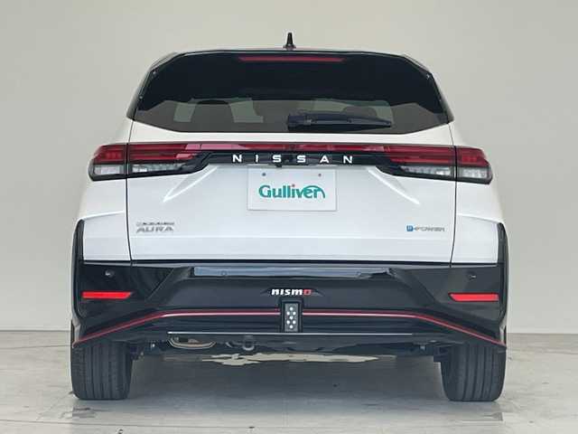 日産 オーラ ニスモ 愛知県 2022(令4)年 2.4万km ピュアホワイトパール / スーパーブラック 2トーン NISUMOエアロパーツ/純正9型ディズプレイオーディオナビ/三眼LEDヘッドライト/全方位カメラ/クルーズコントロール/コーナーセンサー/純正アルミホイール/ETC2.0/ブラインドスポットモニター/インテリジェントミラー/オートマチックハイビーム/ワイヤレス充電器/衝突軽減システム/フルセグ/Bluetooth/ステアリングスイッチ/スマートキー/プッシュスタート